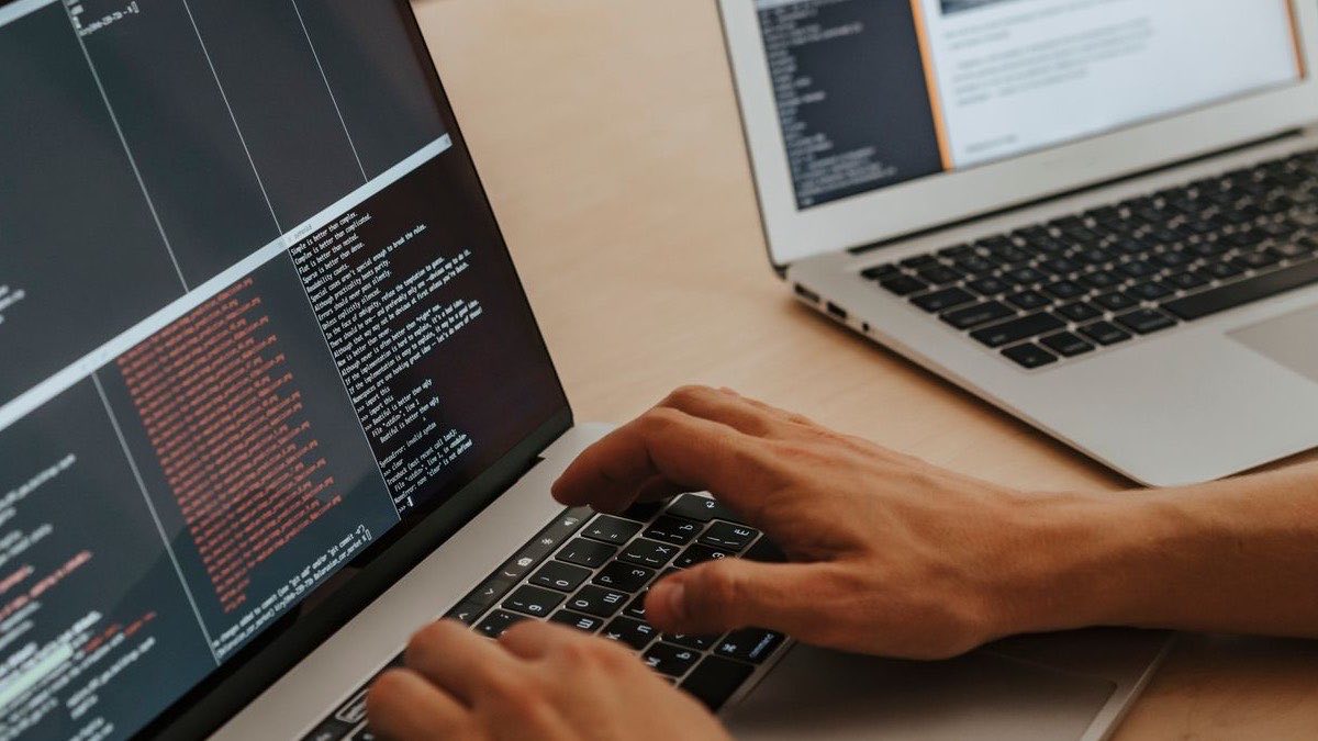 Curl inverse : Commandes et exemples pratiques